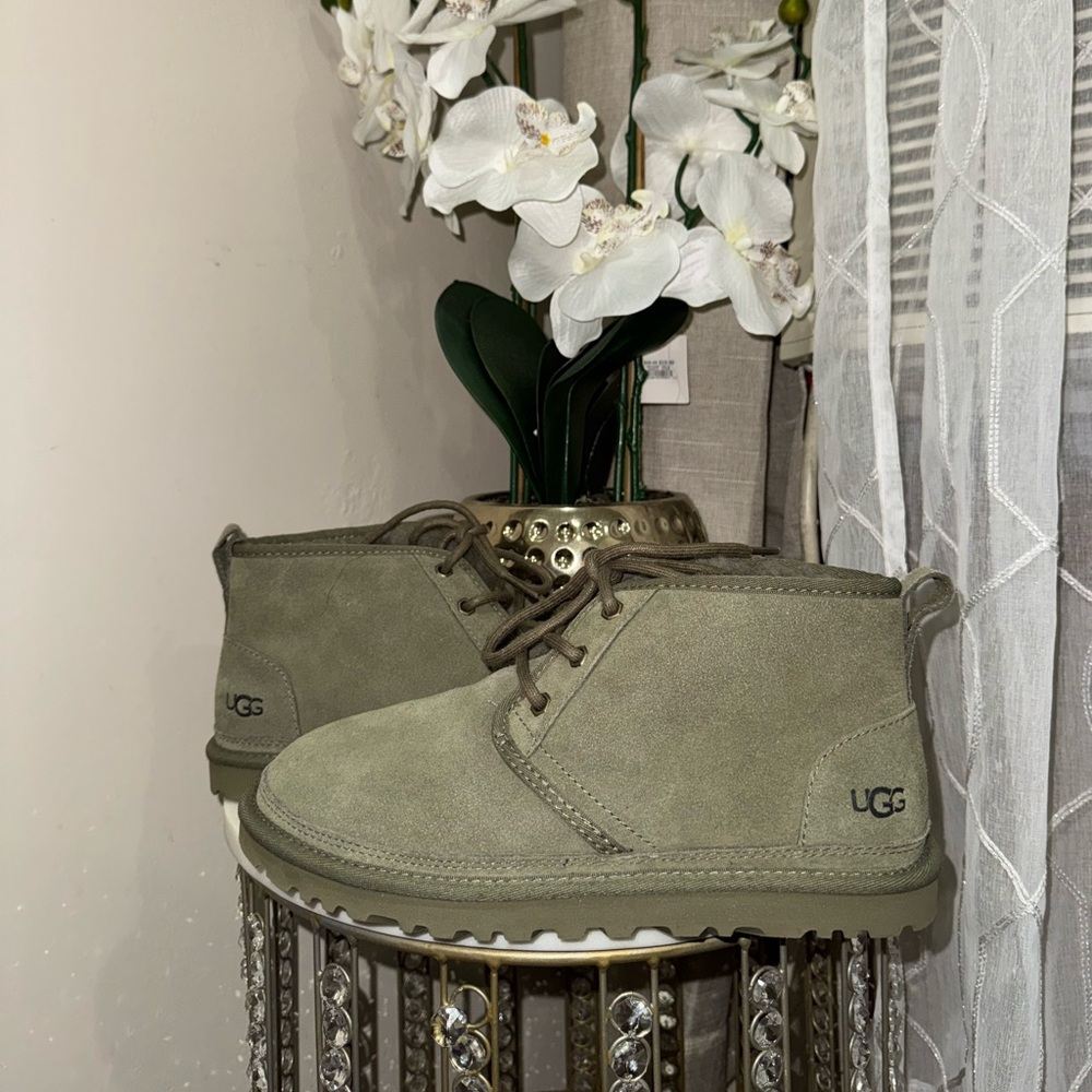 UGG Unisex Chukka Boots - Olive Green